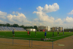 Тренировки на стадионе Юность.